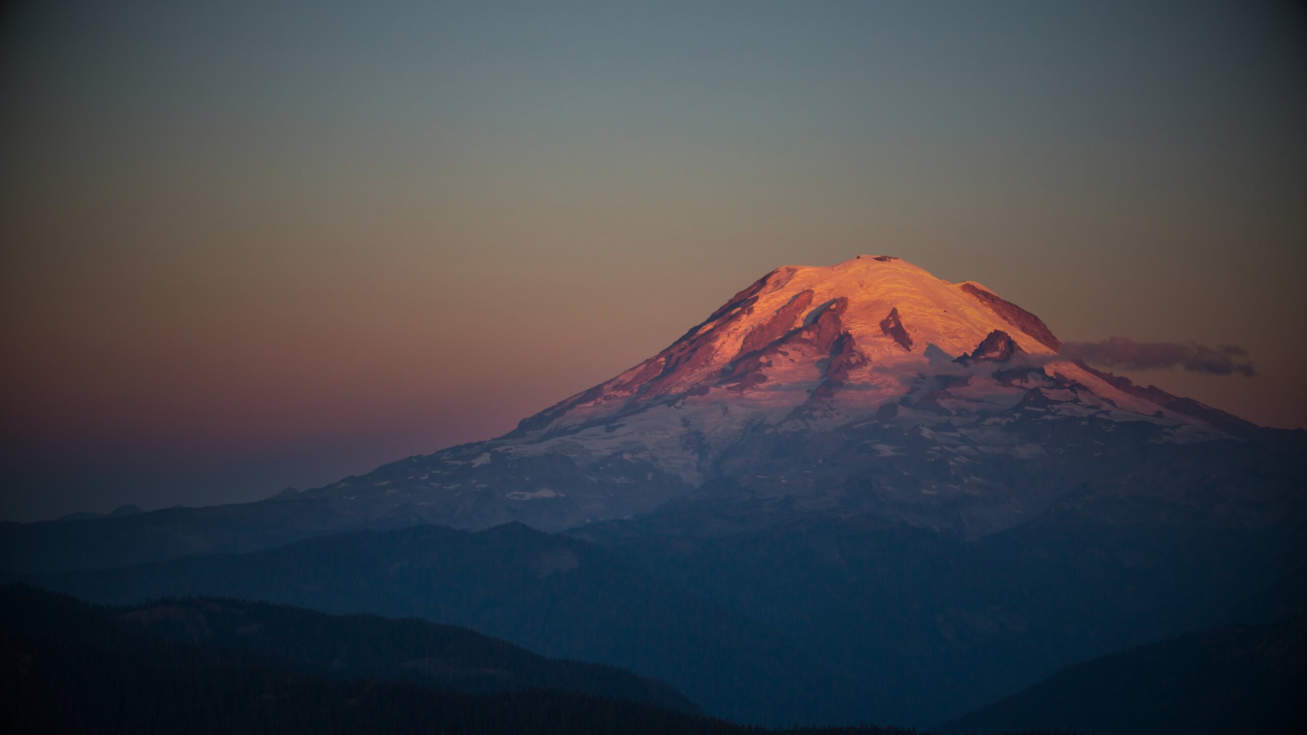 Mount Rainier and its glacier-covered summit
